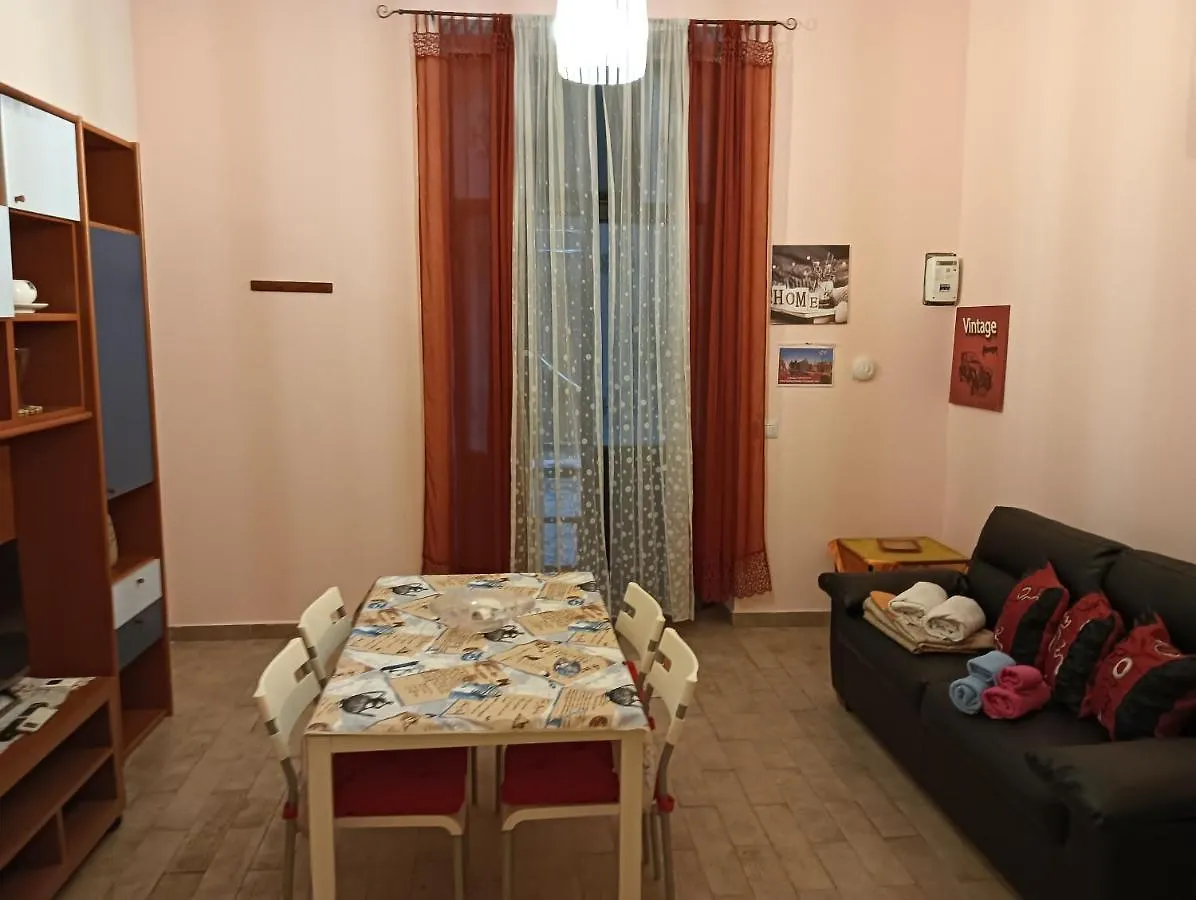Vintage House Center Apartment Catania