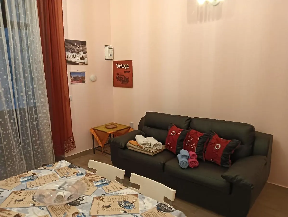 Vintage House Center Apartment Catania